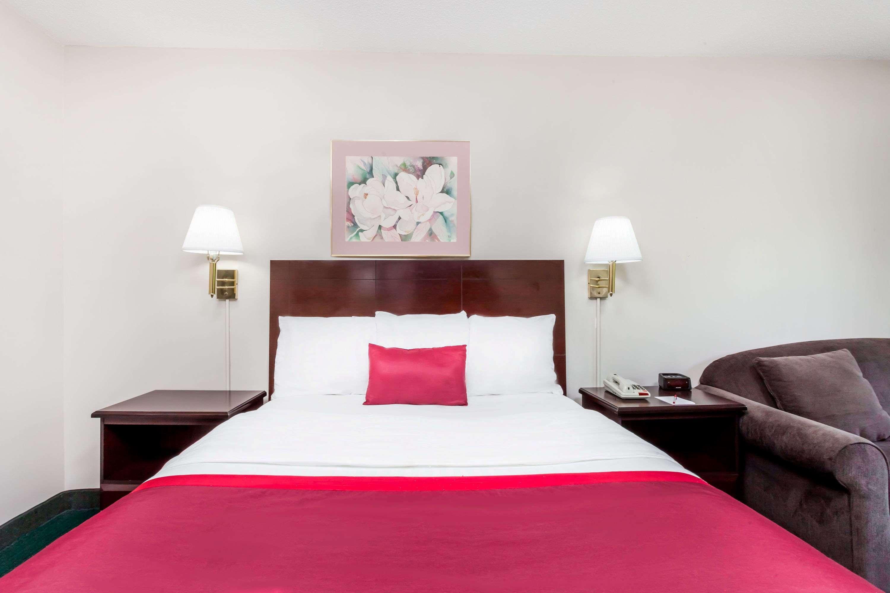 Ramada By Wyndham Tell City Exterior foto